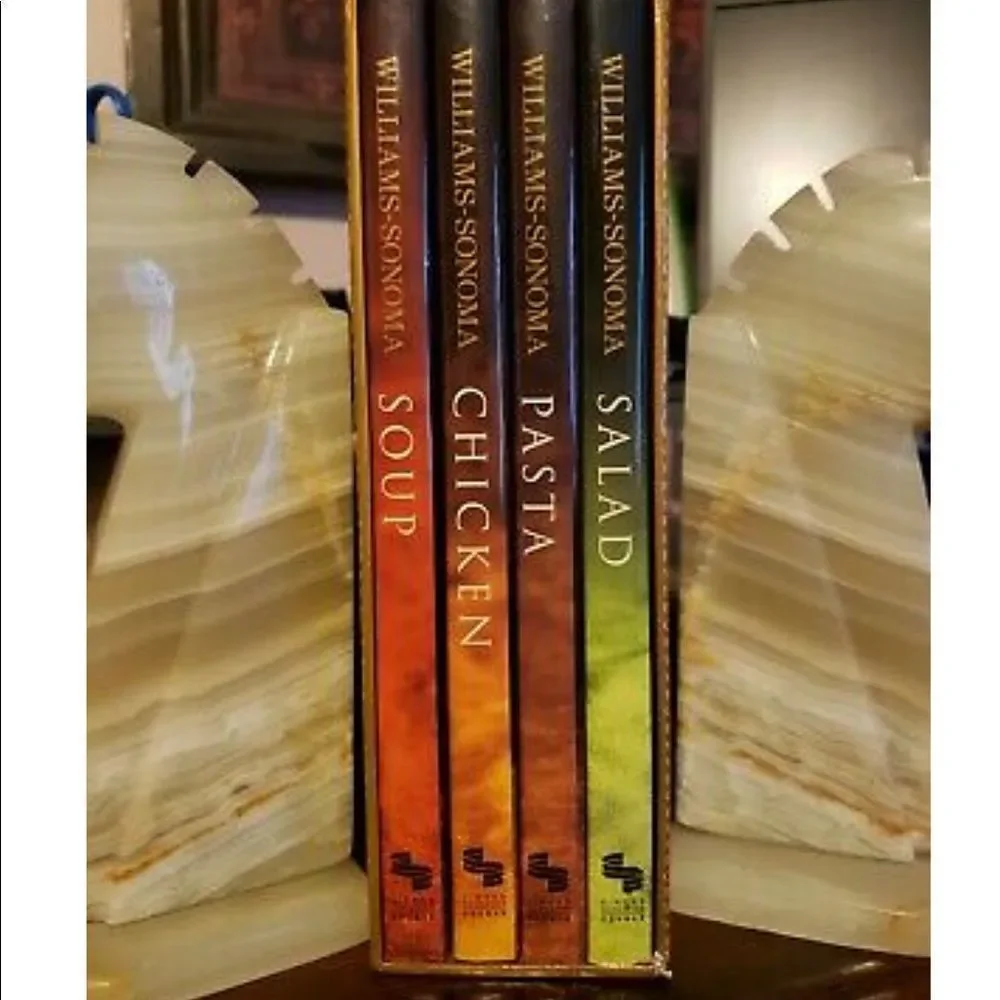 EUC Williams & Sonoma 4 cookbook set (Pasta,Chicken,Soup,Salad)